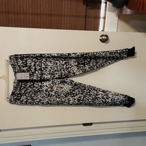 LulaRoe LG b/w joggers